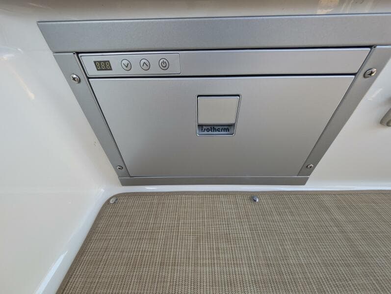 2023 Sea Ray 280 SLX