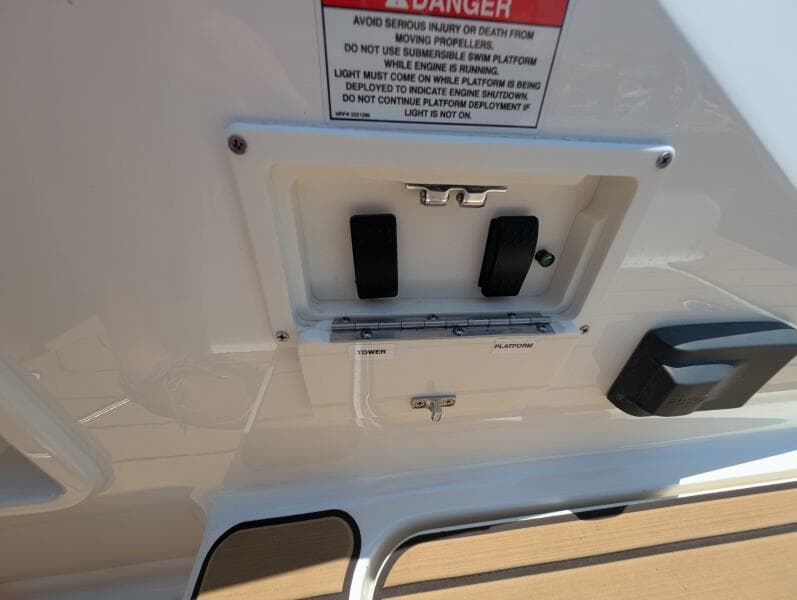 2023 Sea Ray 280 SLX