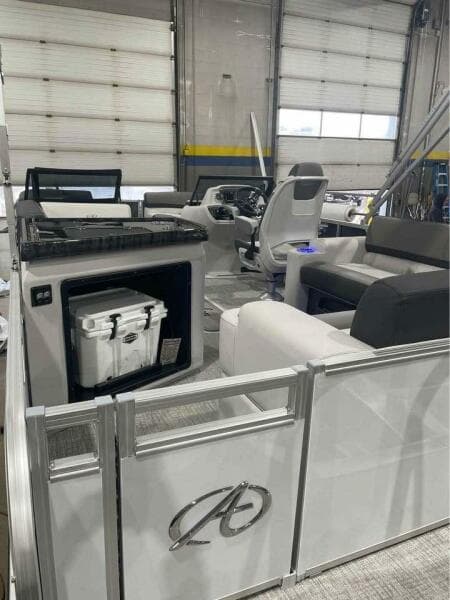 2023 Avalon 2385 LSZ