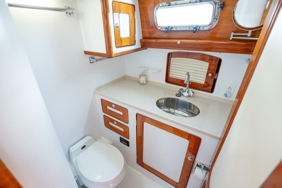 2000 Little Harbor WhisperJet 44