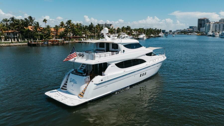 2014 Hatteras 80 - Photo 4
