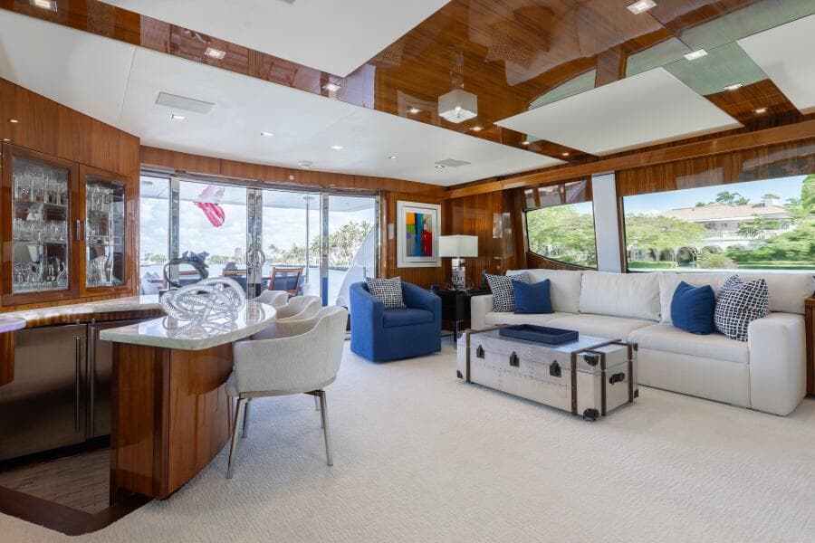 2014 Hatteras 80 - Photo 13