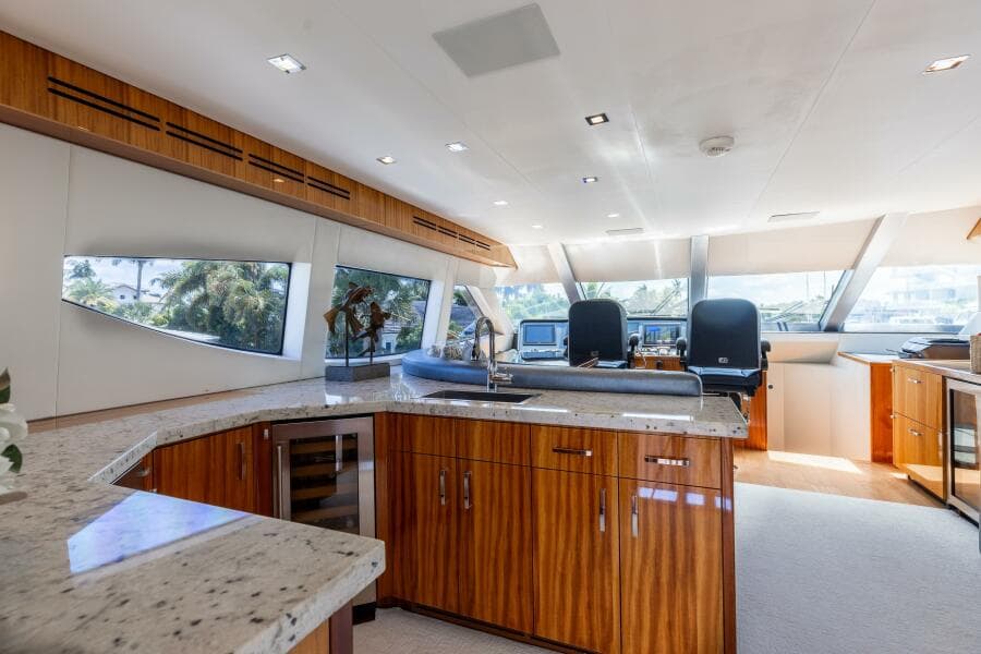 2014 Hatteras 80 - Photo 47