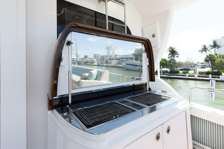 2014 Hatteras 80 - Photo 72