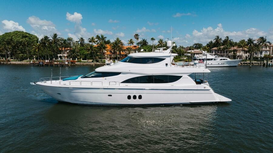 2014 Hatteras 80 - Photo 1