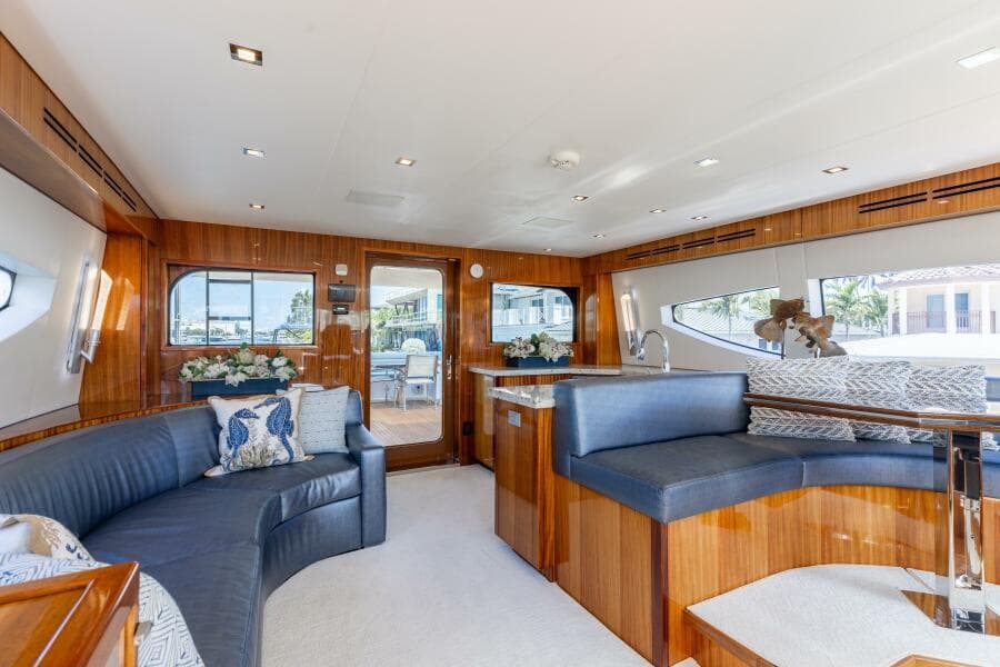 2014 Hatteras 80 - Photo 63