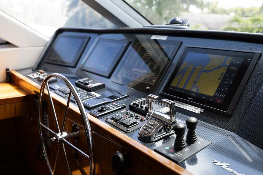 2014 Hatteras 80 - Photo 67