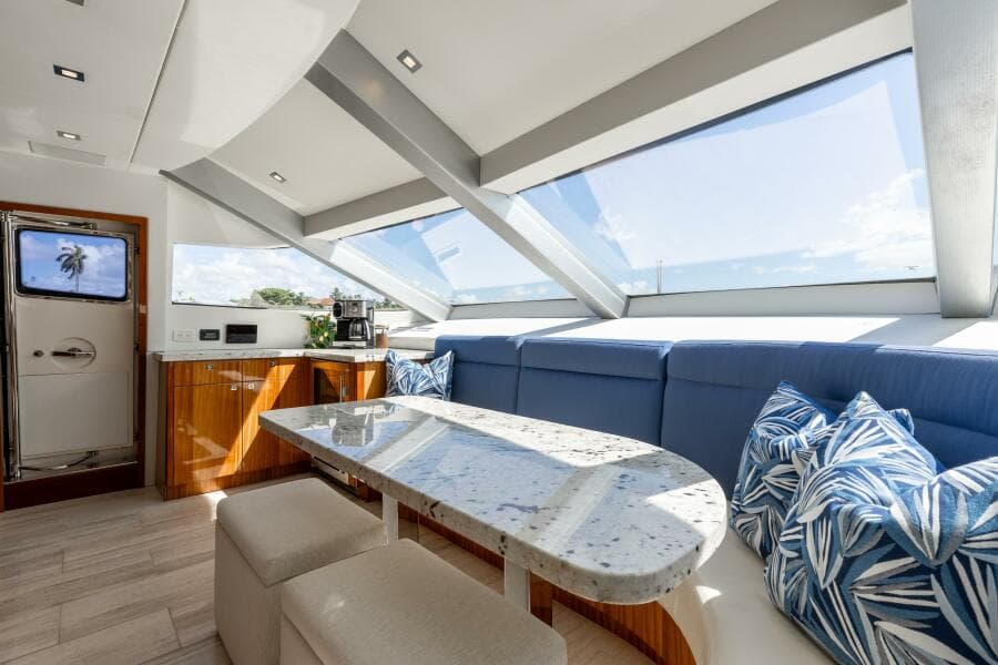 2014 Hatteras 80 - Photo 22