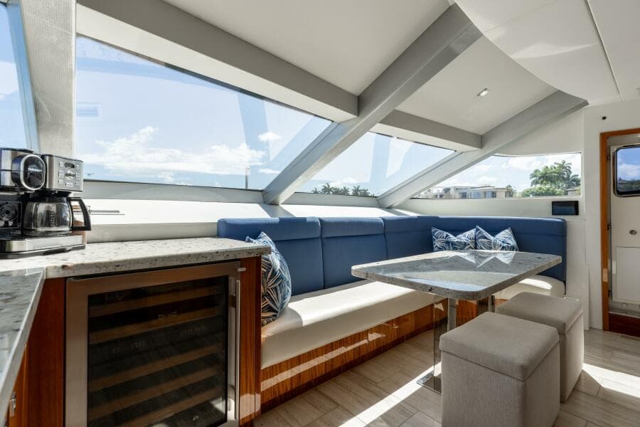 2014 Hatteras 80 - Photo 20
