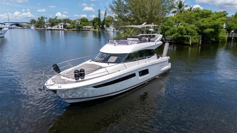 2018 Prestige 500 Flybridge
