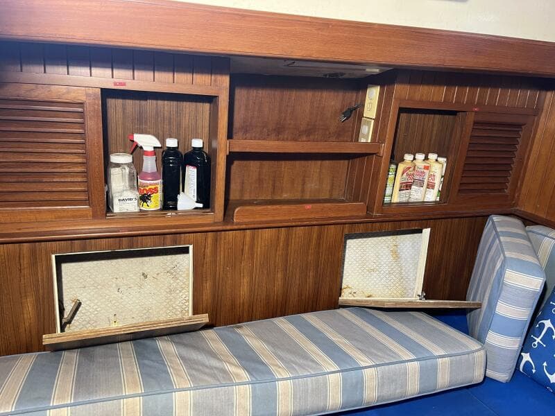 1982 Tayana Tayana 37