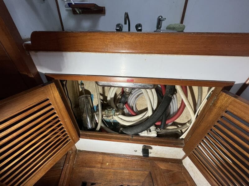 1982 Tayana Tayana 37