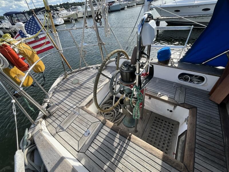 1982 Tayana Tayana 37