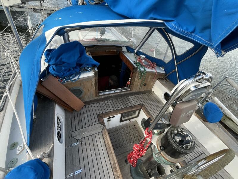 1982 Tayana Tayana 37