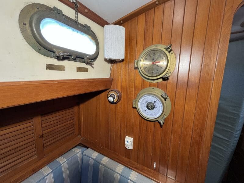 1982 Tayana Tayana 37