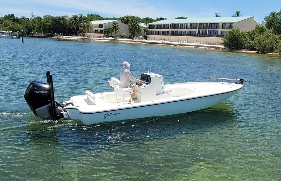 2016 Yellowfin 24 Bay