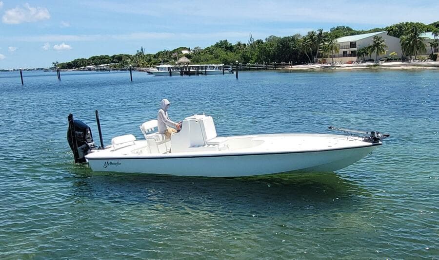 2016 Yellowfin 24 Bay