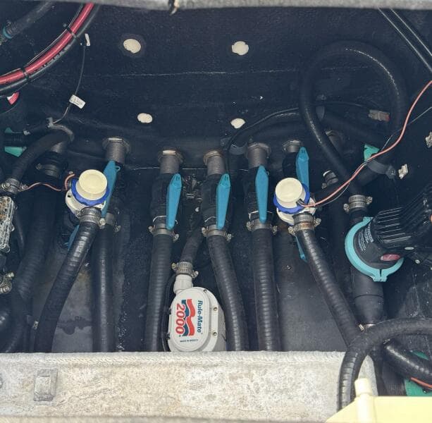 2021 Yellowfin 26 Hybrid