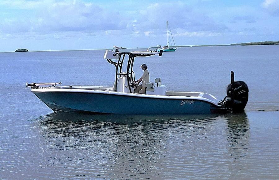 2021 Yellowfin 26 Hybrid