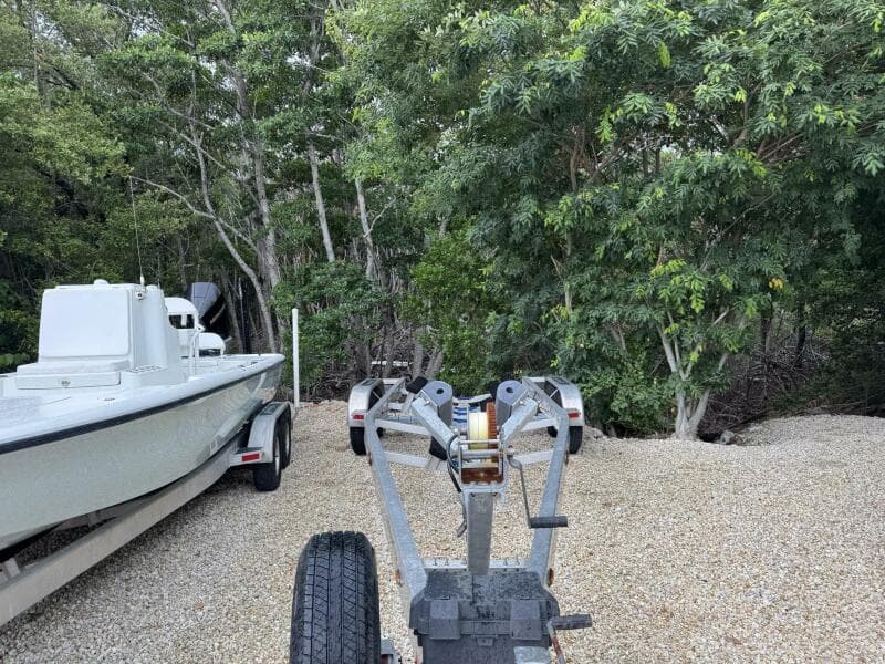 2021 Yellowfin 26 Hybrid