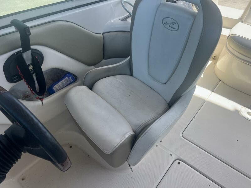 2007 Sea Ray 240 SUNDECK