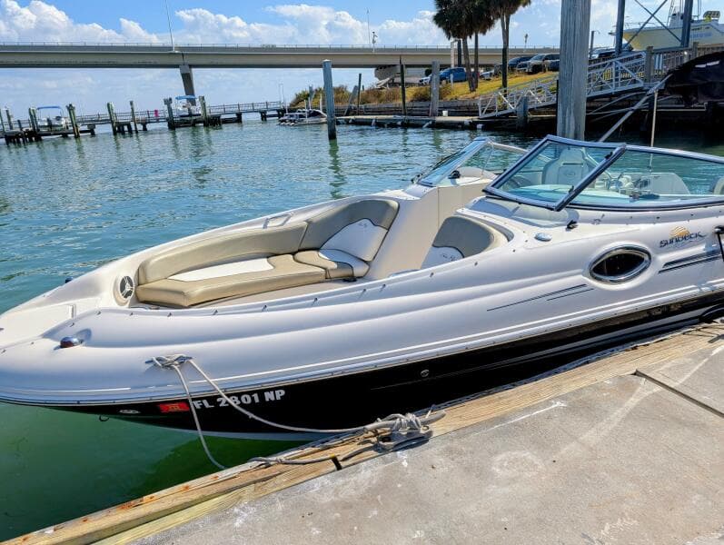 2007 Sea Ray 240 SUNDECK
