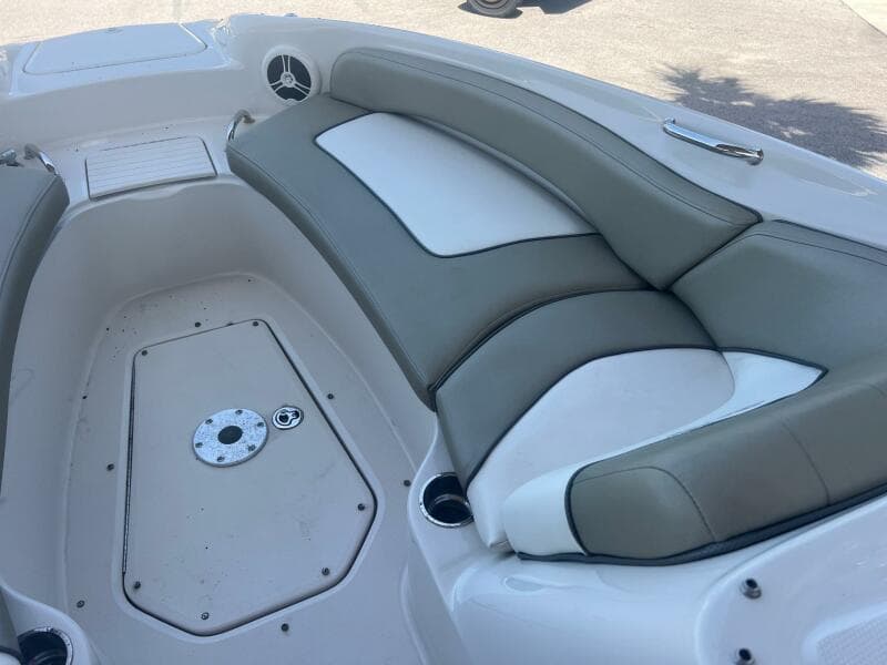 2007 Sea Ray 240 SUNDECK