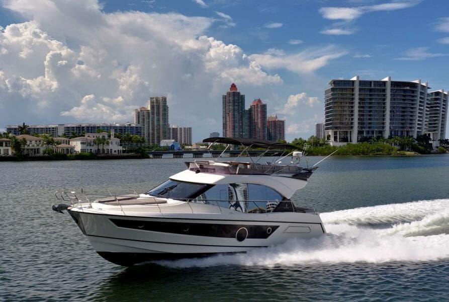 2021 Beneteau Monte Carlo 52