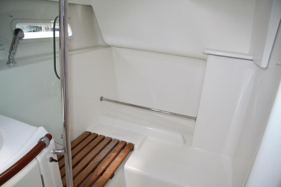 2006 Beneteau 