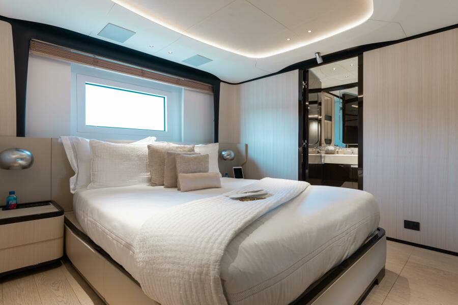 VIP 2 Stateroom