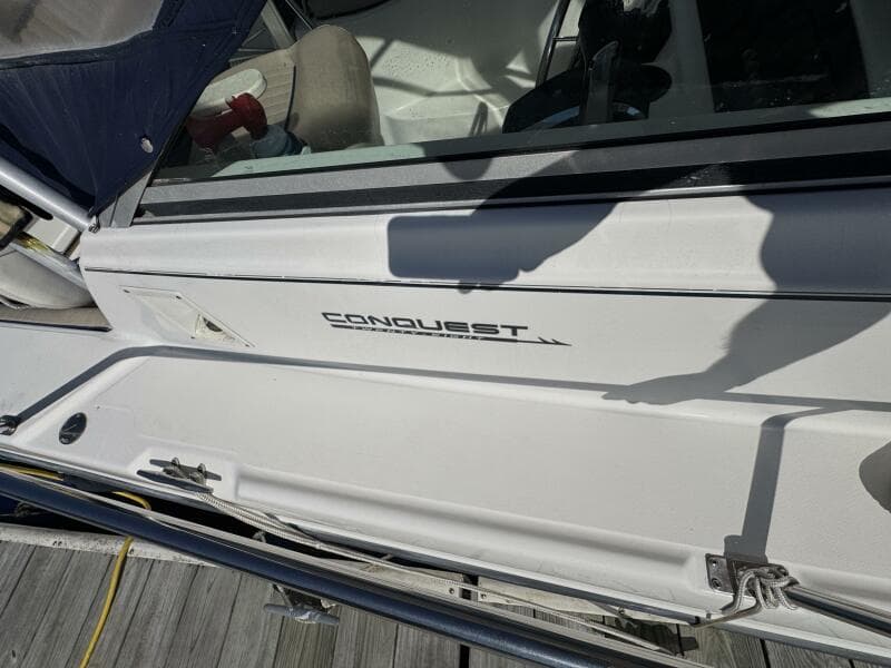 1999 Boston Whaler 28 Conquest