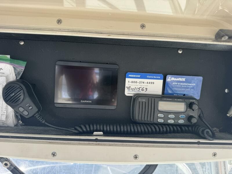 1999 Boston Whaler 28 Conquest