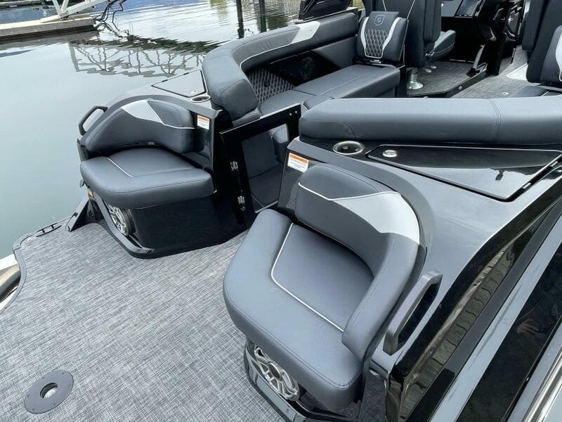 2024 Godfrey XP2700 W Twin