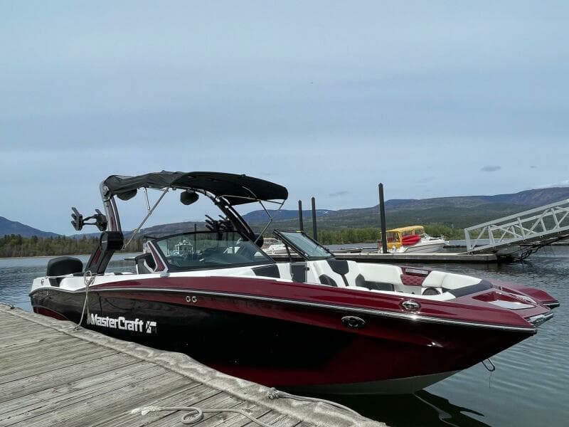 2024 Mastercraft XT24