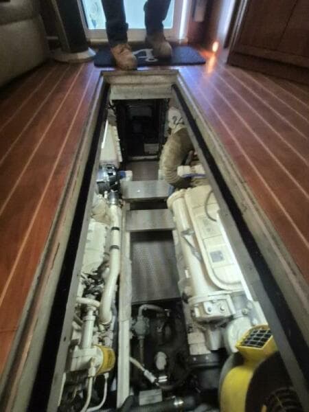 2002 Silverton 38 Convertible