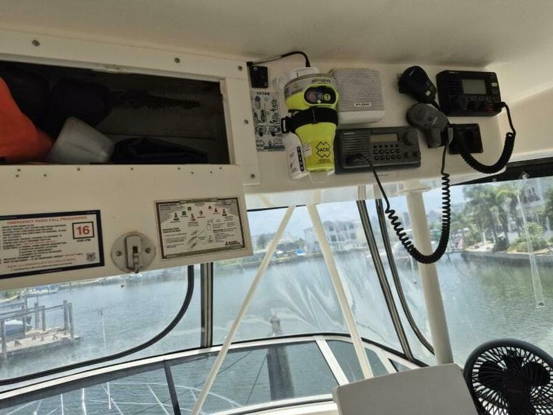 2002 Silverton 38 Convertible