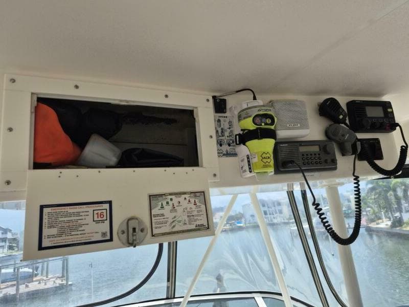 2002 Silverton 38 Convertible