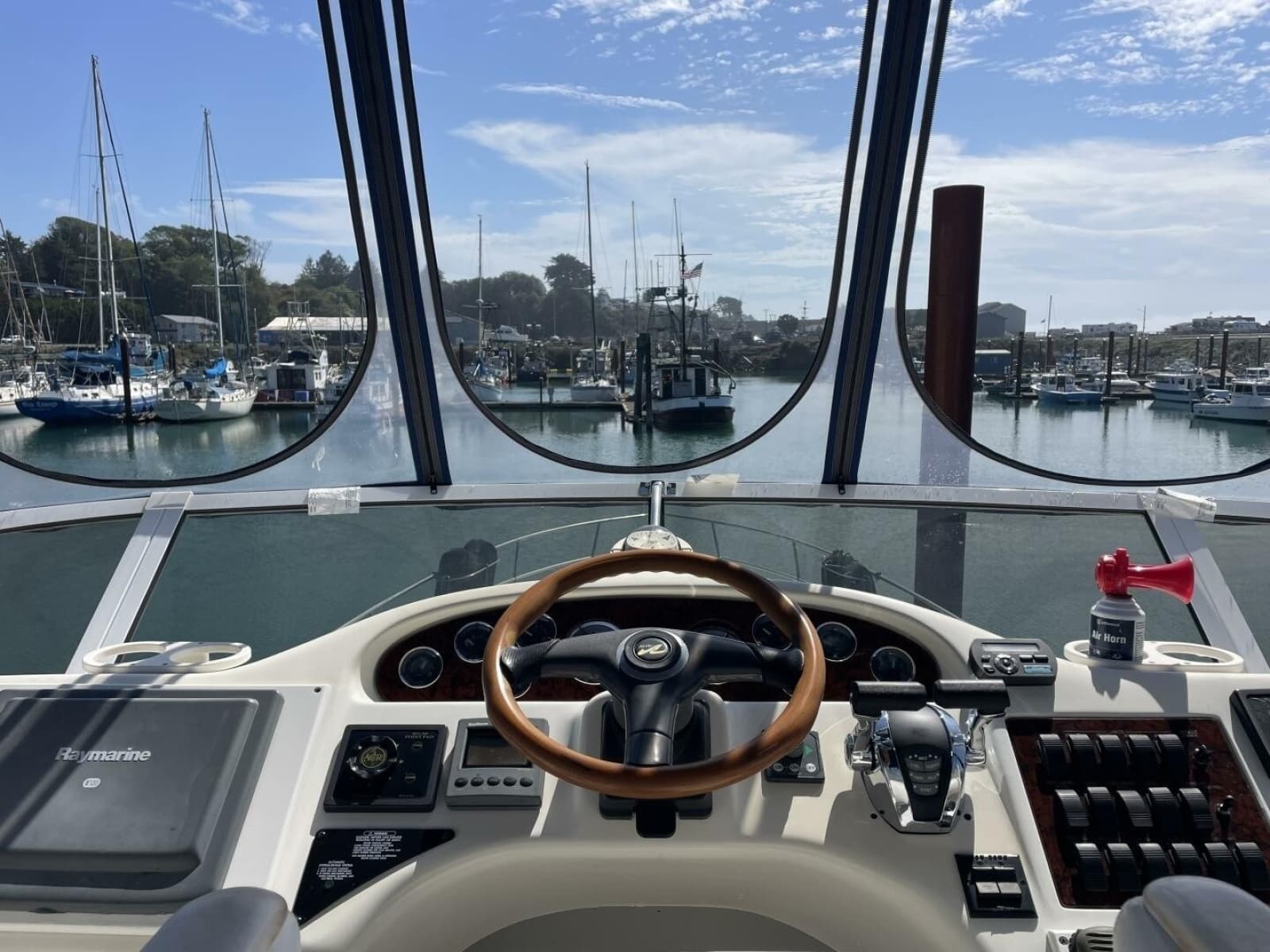 2000 Sea Ray 400 Sedan Bridge - Photo 25