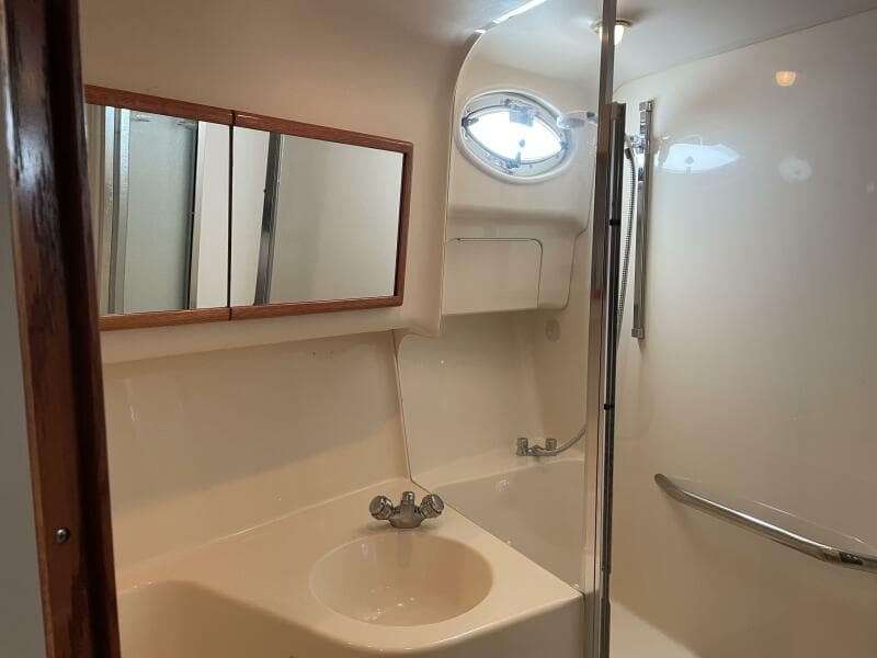 2000 Sea Ray 400 Sedan Bridge