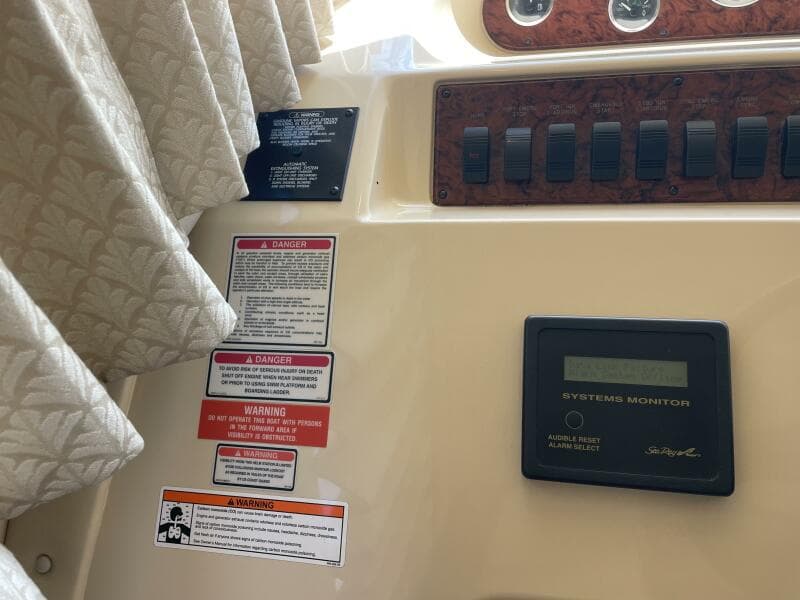 2000 Sea Ray 400 Sedan Bridge