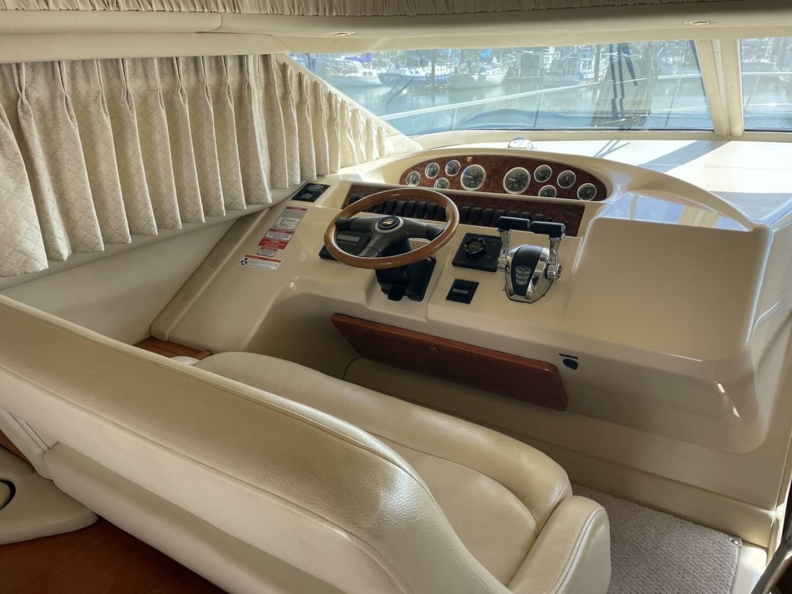 2000 Sea Ray 400 Sedan Bridge - Photo 51