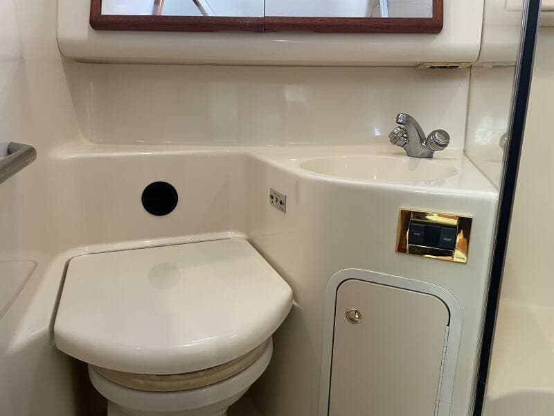 2000 Sea Ray 400 Sedan Bridge