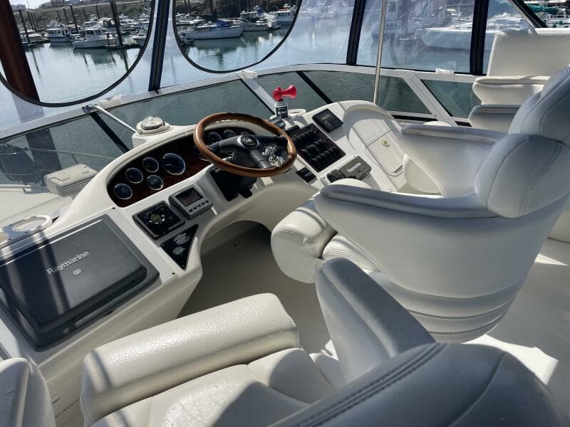 2000 Sea Ray 400 Sedan Bridge