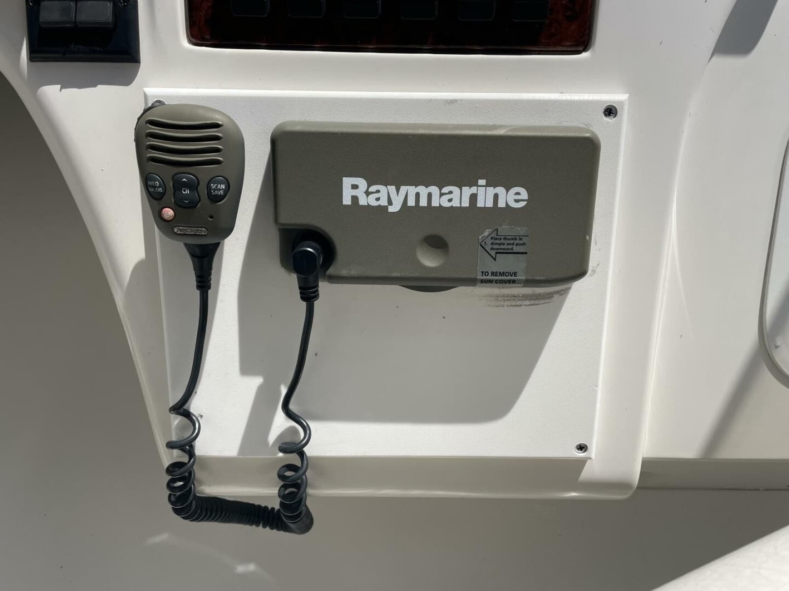 2000 Sea Ray 400 Sedan Bridge - Photo 41