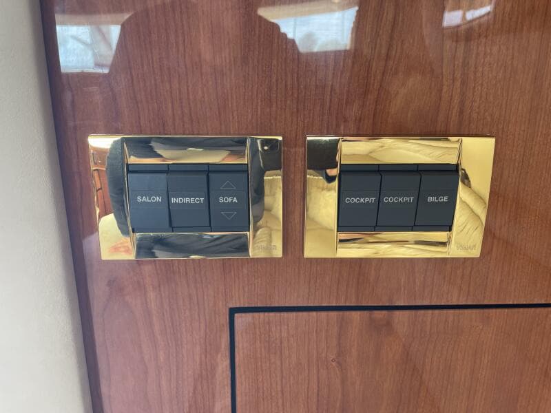 2000 Sea Ray 400 Sedan Bridge