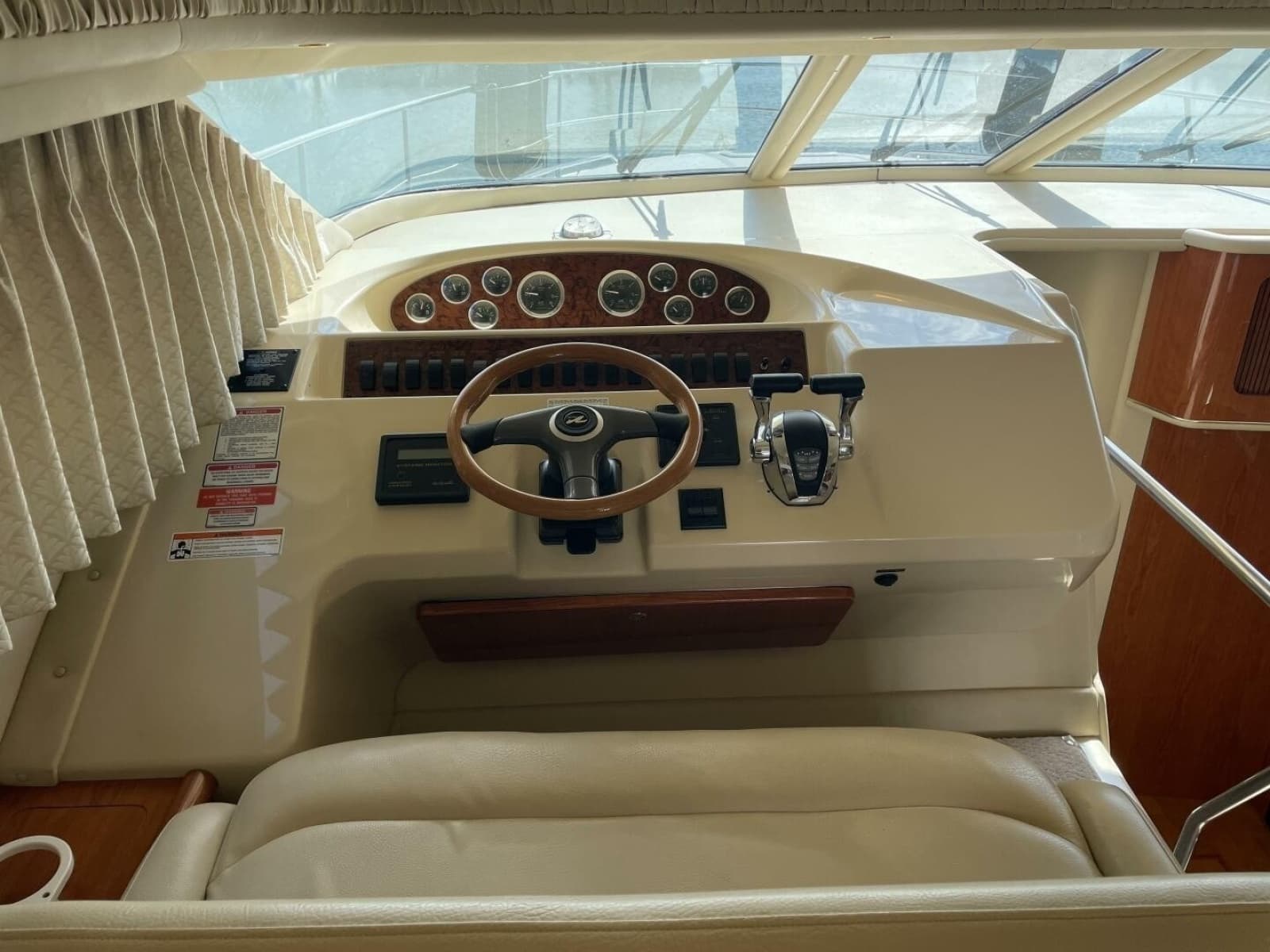 2000 Sea Ray 400 Sedan Bridge - Photo 52