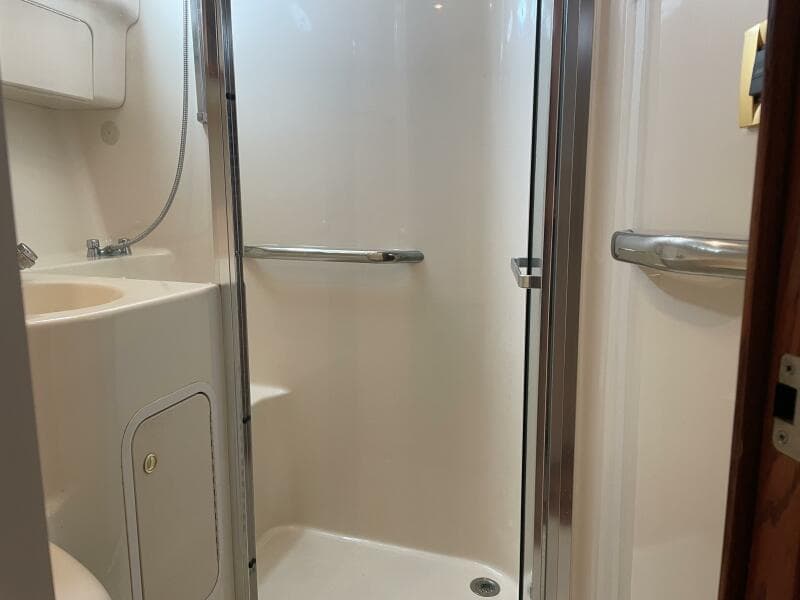 2000 Sea Ray 400 Sedan Bridge