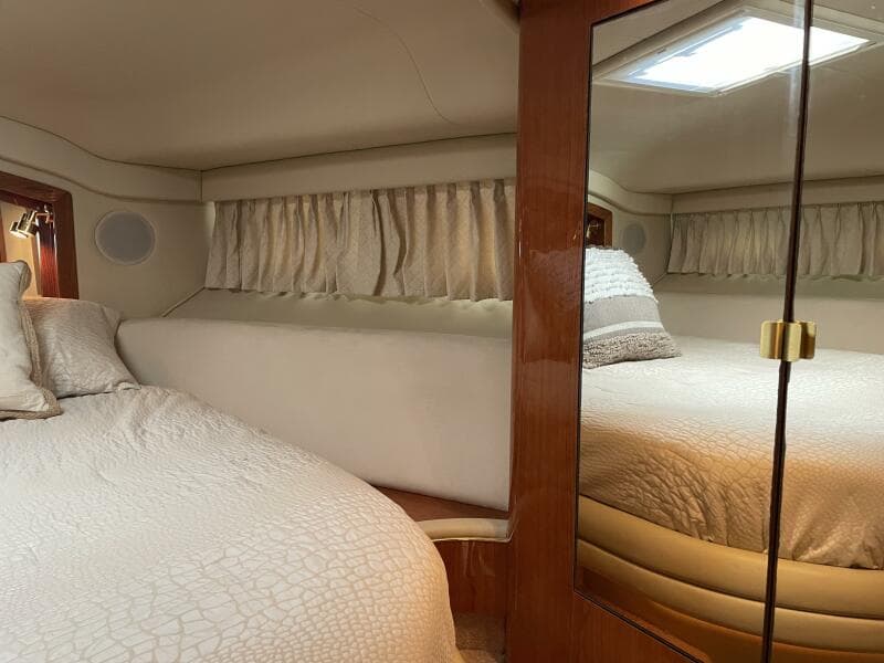 2000 Sea Ray 400 Sedan Bridge