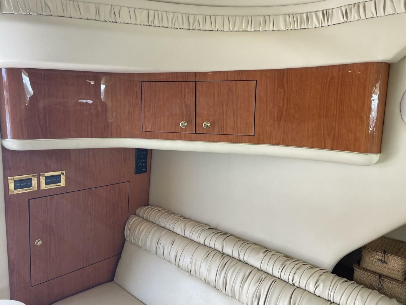 2000 Sea Ray 400 Sedan Bridge - Photo 61