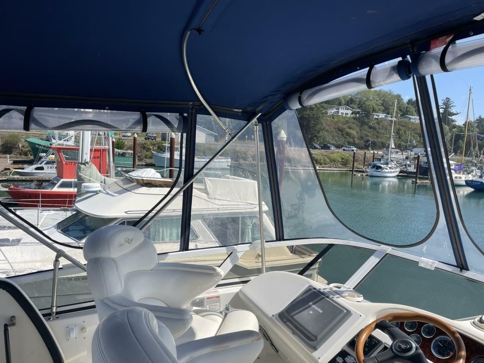 2000 Sea Ray 400 Sedan Bridge - Photo 31